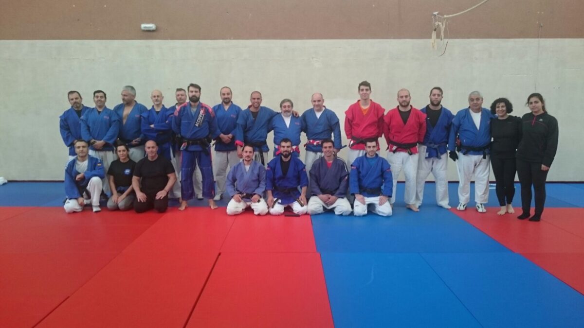 Curso de Resolución ante arma blanca